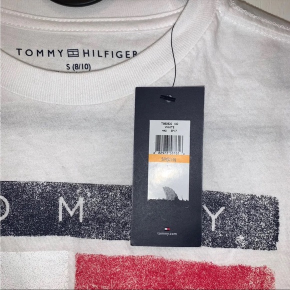 Tommy Hilfiger youth tshirt - Picture 3 of 3